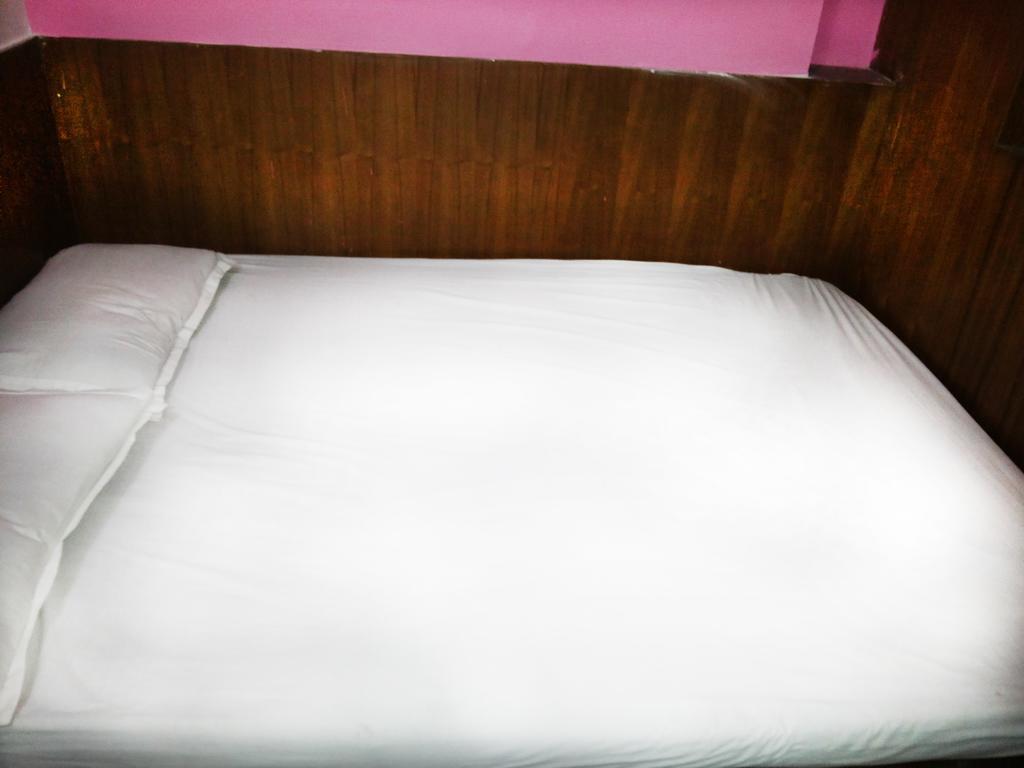 Mahesh Guest House Neu-Delhi Zimmer foto